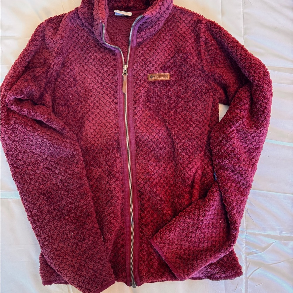 Columbia maroon jacket, small